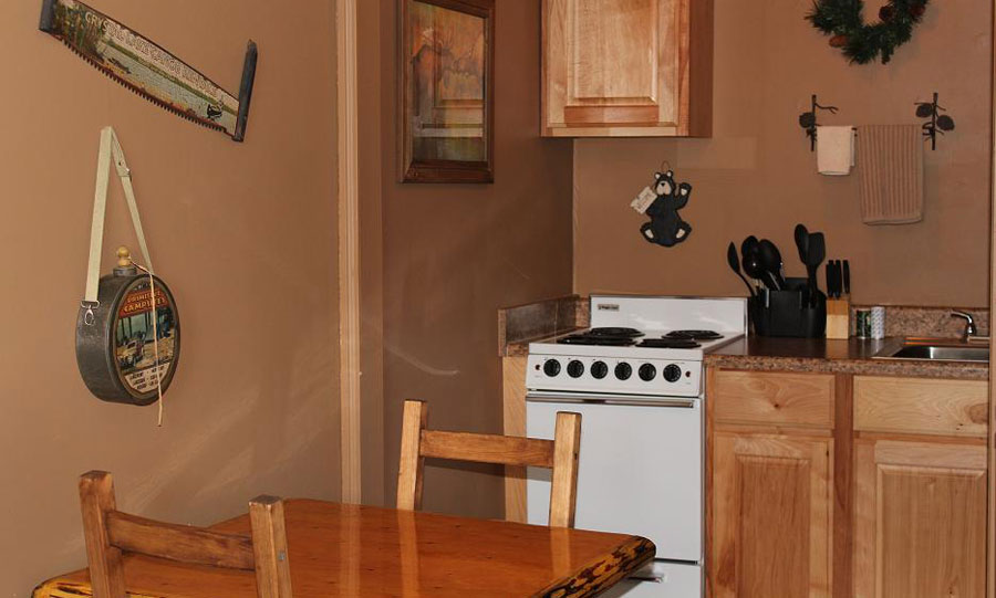 West Yellowstone Lodging Evergreen Motel